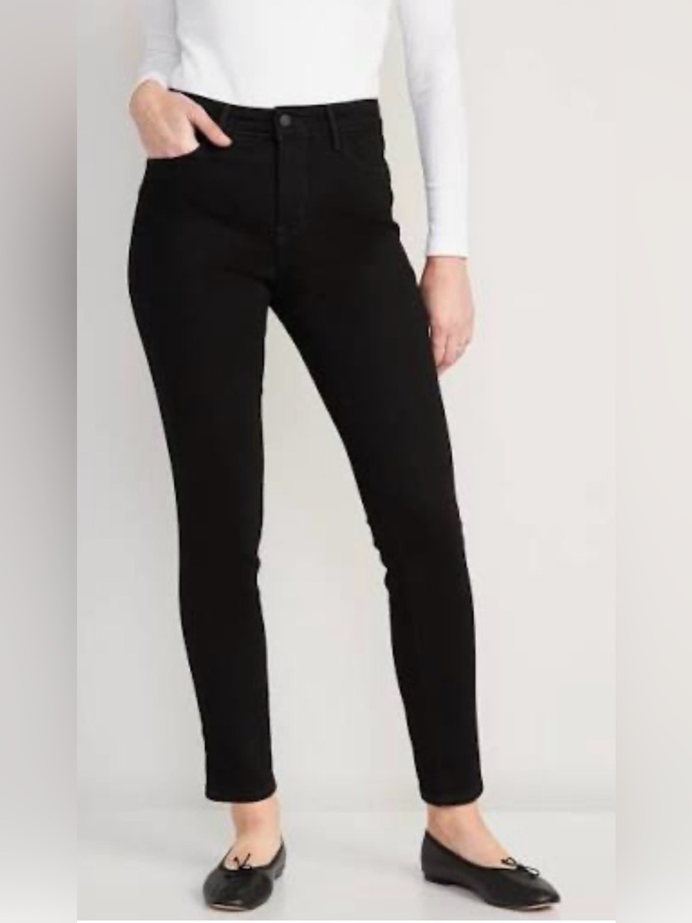 3/15$ 🛍️ Old Navy High-Waisted Power Slim Straight Black Jeans